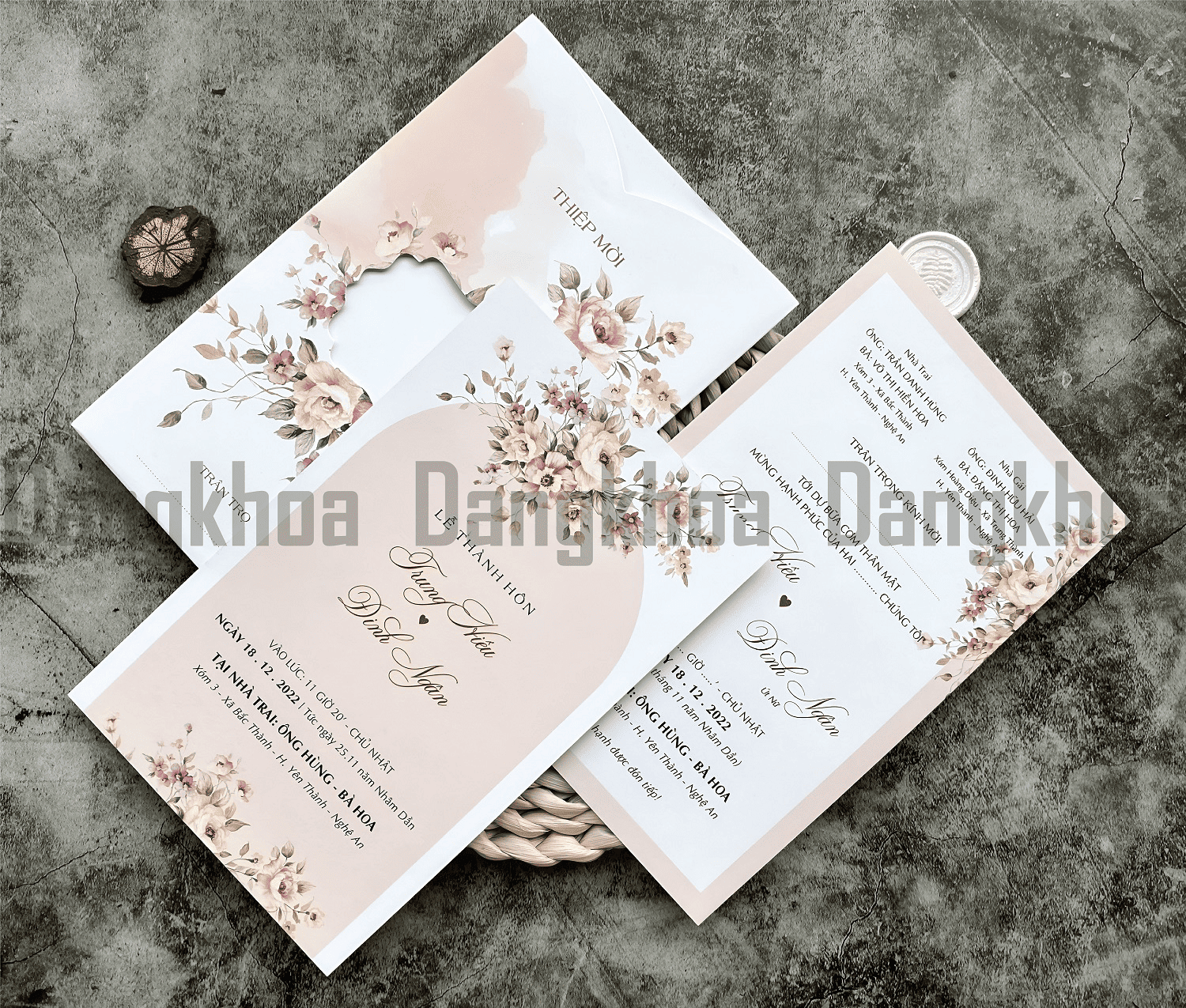 Nhung-Yeu-To-Anh-Huong-Den-Gia-In-Thiep-Cuoi
